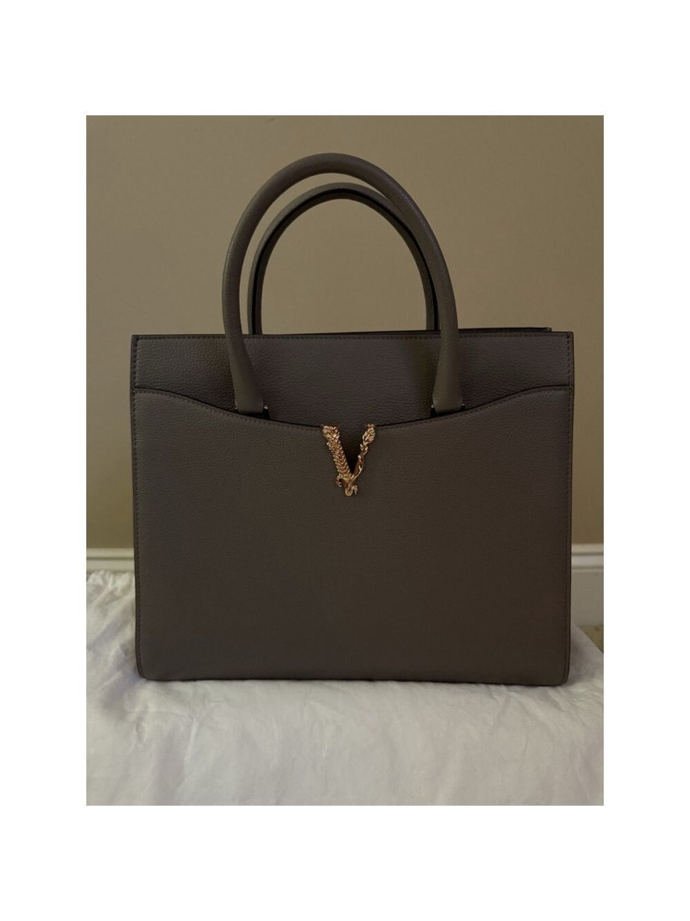 Versace Virtus Grainy Calf Leather Grey Large Top Handle Bag NWT $ 2100 Retail - Picture 2 of 10